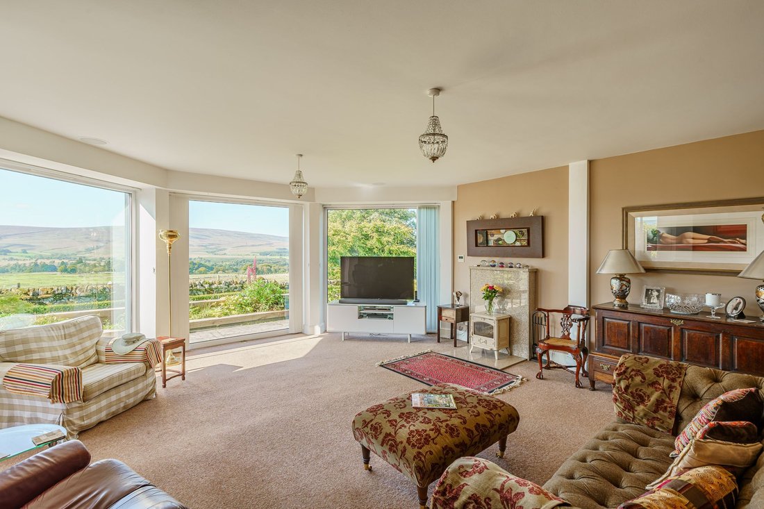 9 Bedroom Detached House For Sale In In Newcastleton, Scotland, United