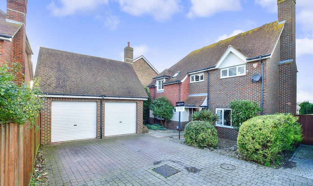 4 Bedroom Detached House For Sale In In Broadstairs, England, United