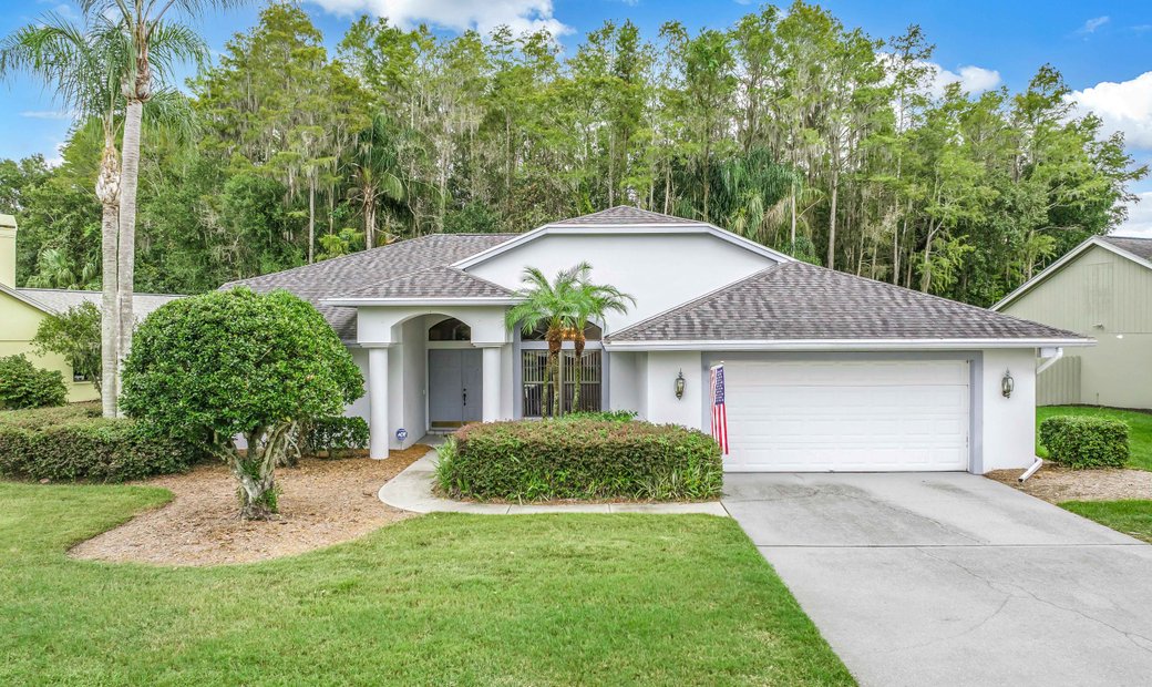 Shadow Lake Village In Tarpon Springs, Florida, United States For Sale