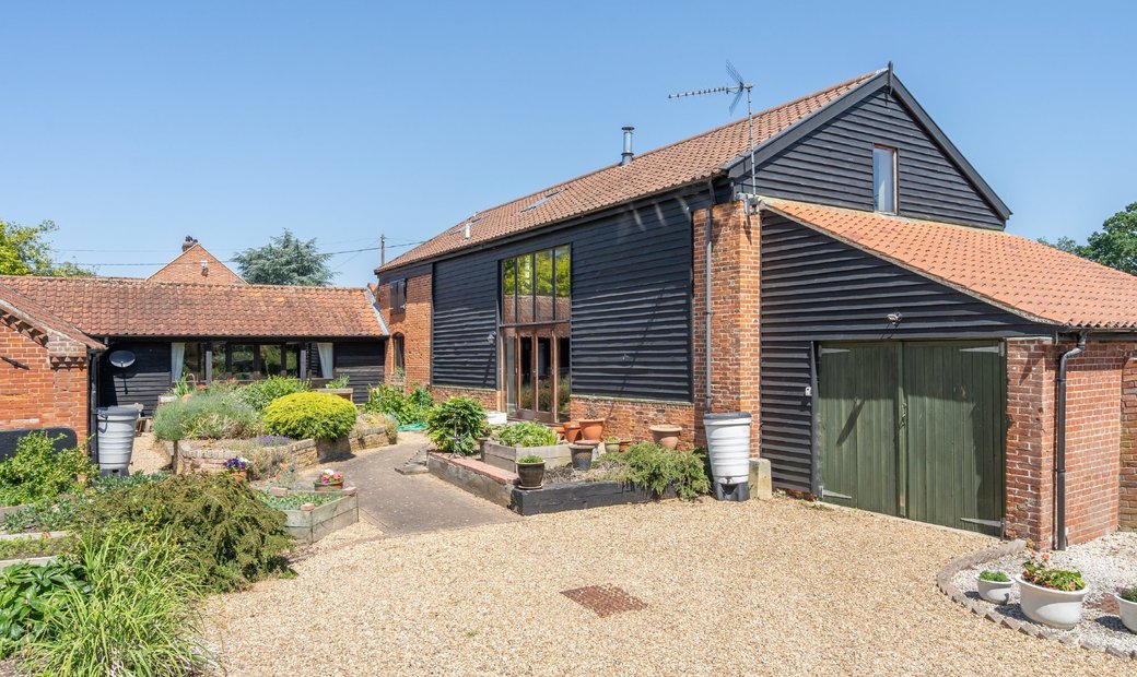 5 Bedroom Barn Conversion For Sale In Bungay In Bungay, United Kingdom