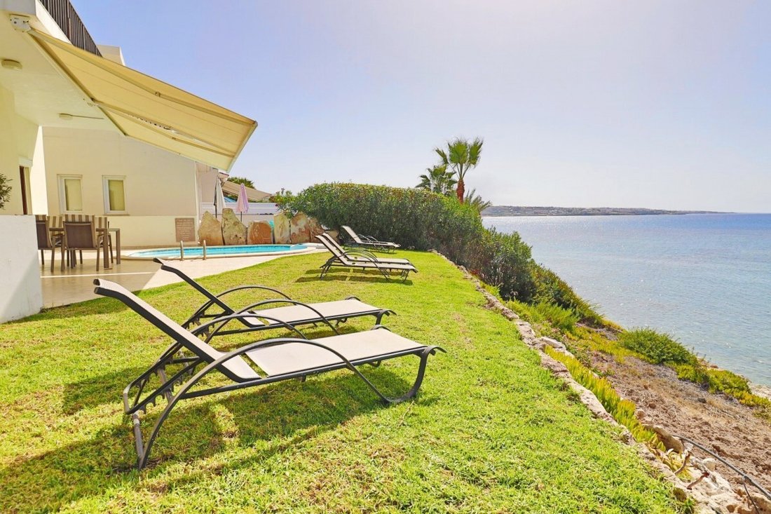 Villa in Peyia, Paphos, Cyprus 1 - 13370324
