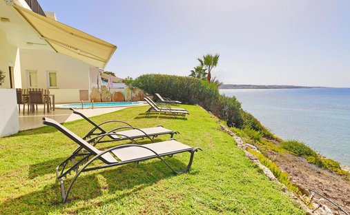Villa in Peyia, Paphos, Cyprus 1