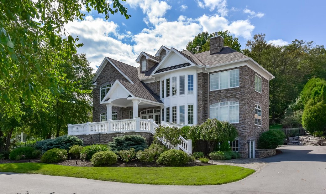 Custom Built Lake Home And Boat In Harveys Lake, Pennsylvania, United States For Sale (13371618)