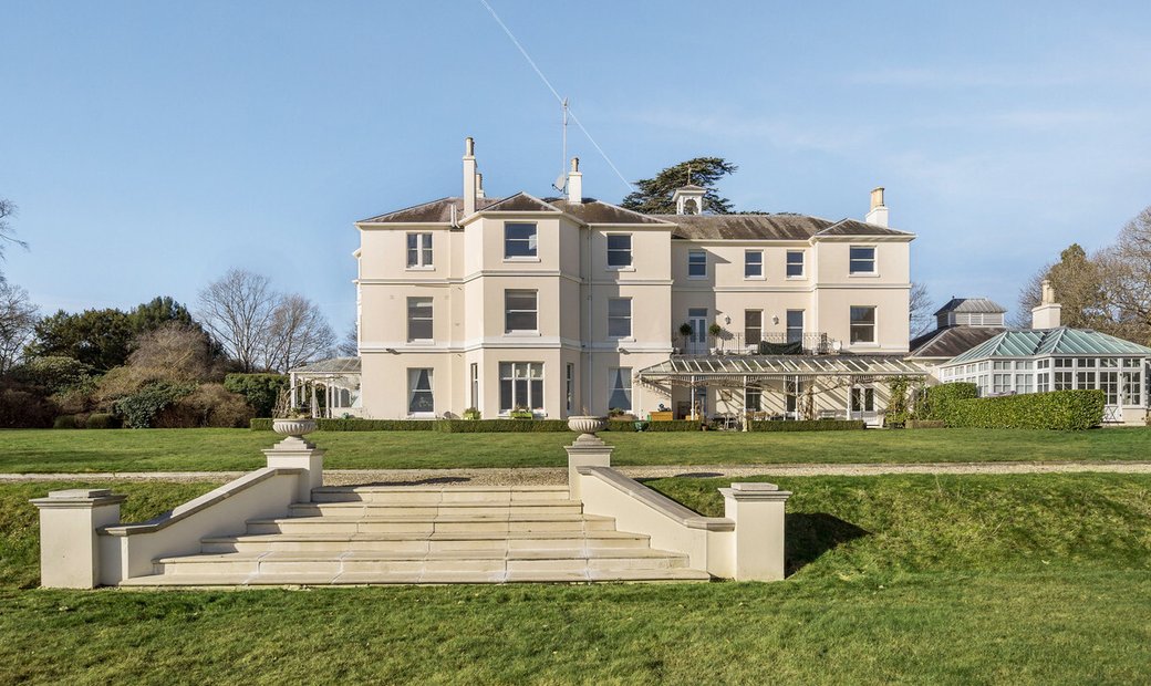 2 Bedroom Apartment For Sale In Ascot In Winkfield Row, England, United