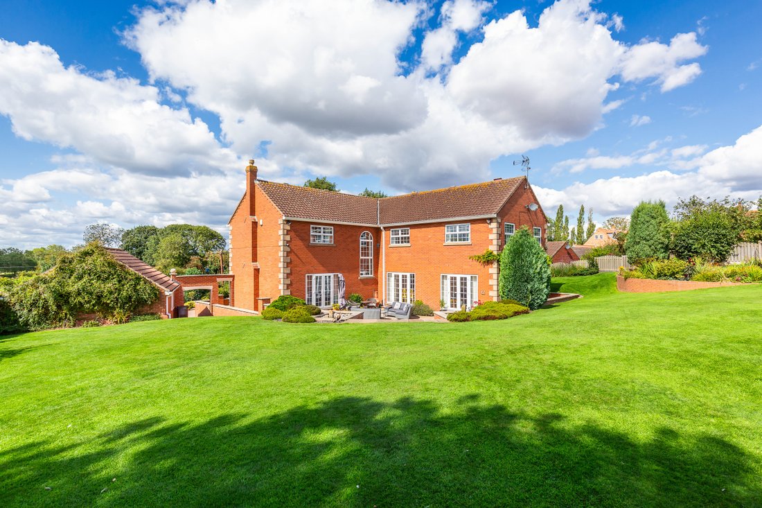 5 Bedroom Detached House For Sale In In Retford, England, United