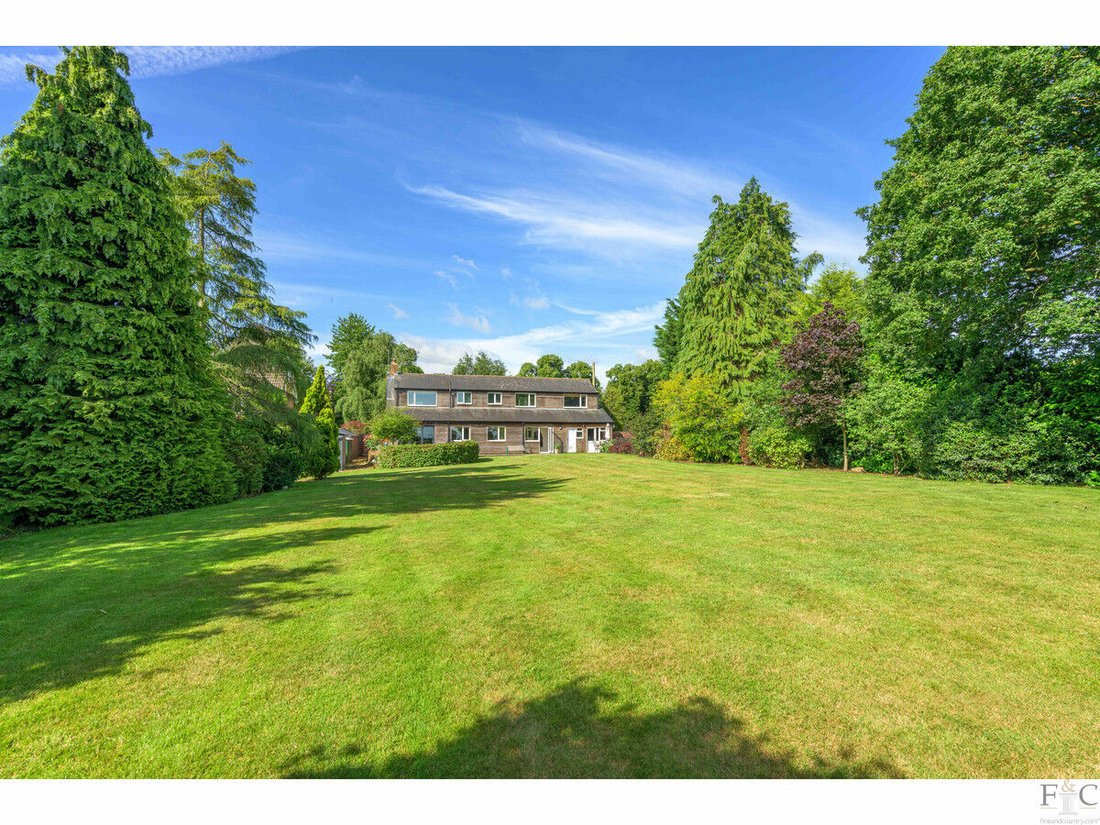 4 Bedroom Detached House For Sale In In Ashby Parva, England, United