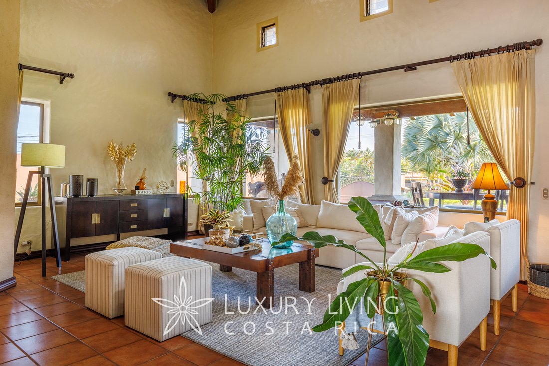 House in San Joaquín de Flores, Heredia Province, Costa Rica 2 - 13370853