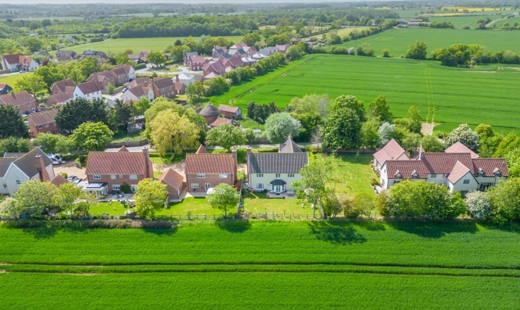 5 Bedroom Detached House For Sale In En Darsham, Inglaterra, Reino