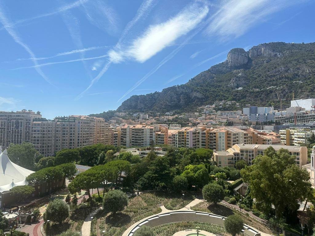 1 Bedroom Flat For Sale With A Superb View On The Rose Garden In Monaco