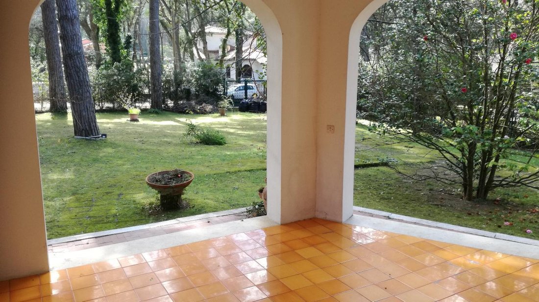 Sabaudia Villa In Sabaudia, Lazio, Italy For Sale (13370784)