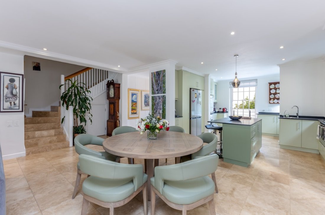 London Townhouse Meets South African In Cape Town, Western Cape, South