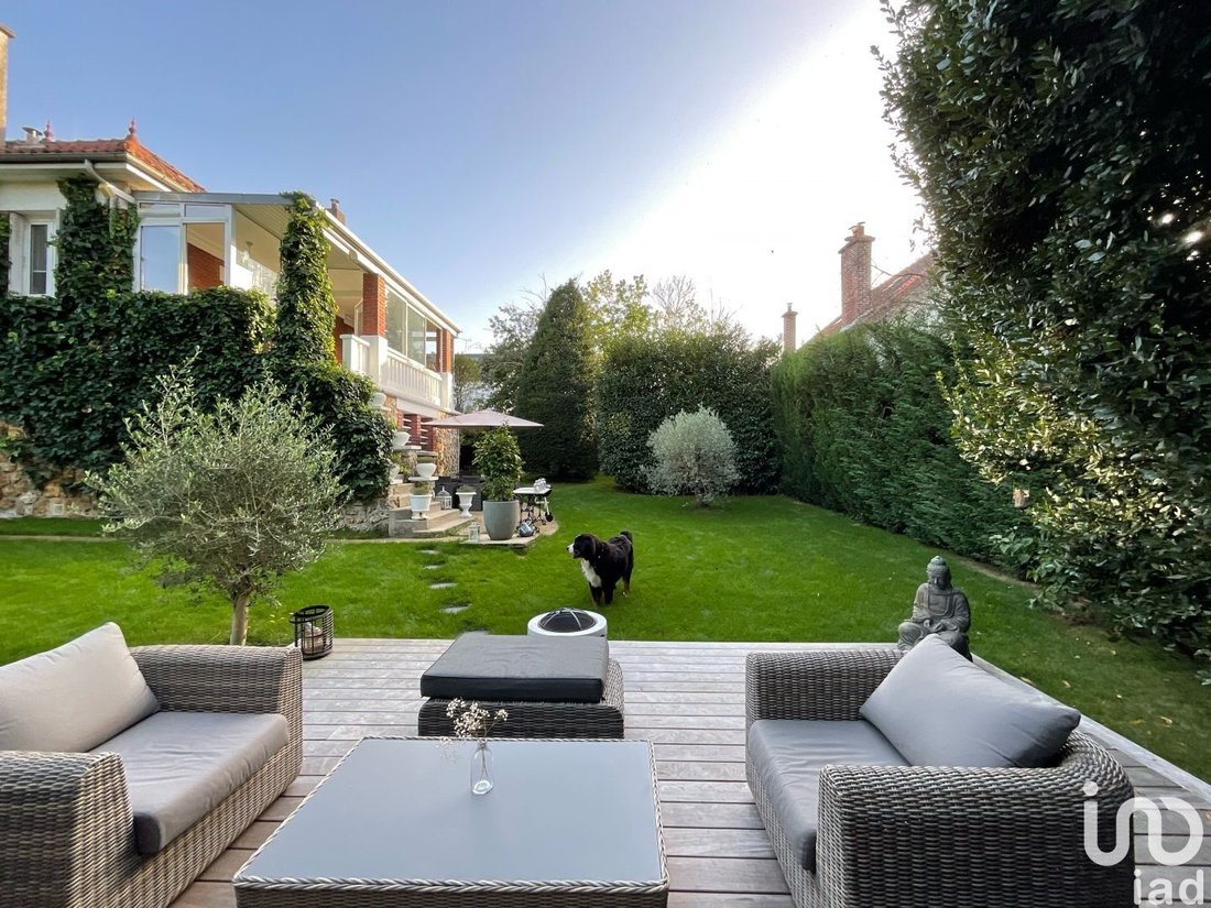 Vente Maison/Villa 7 Pièces In La Celle Saint Cloud, île De France