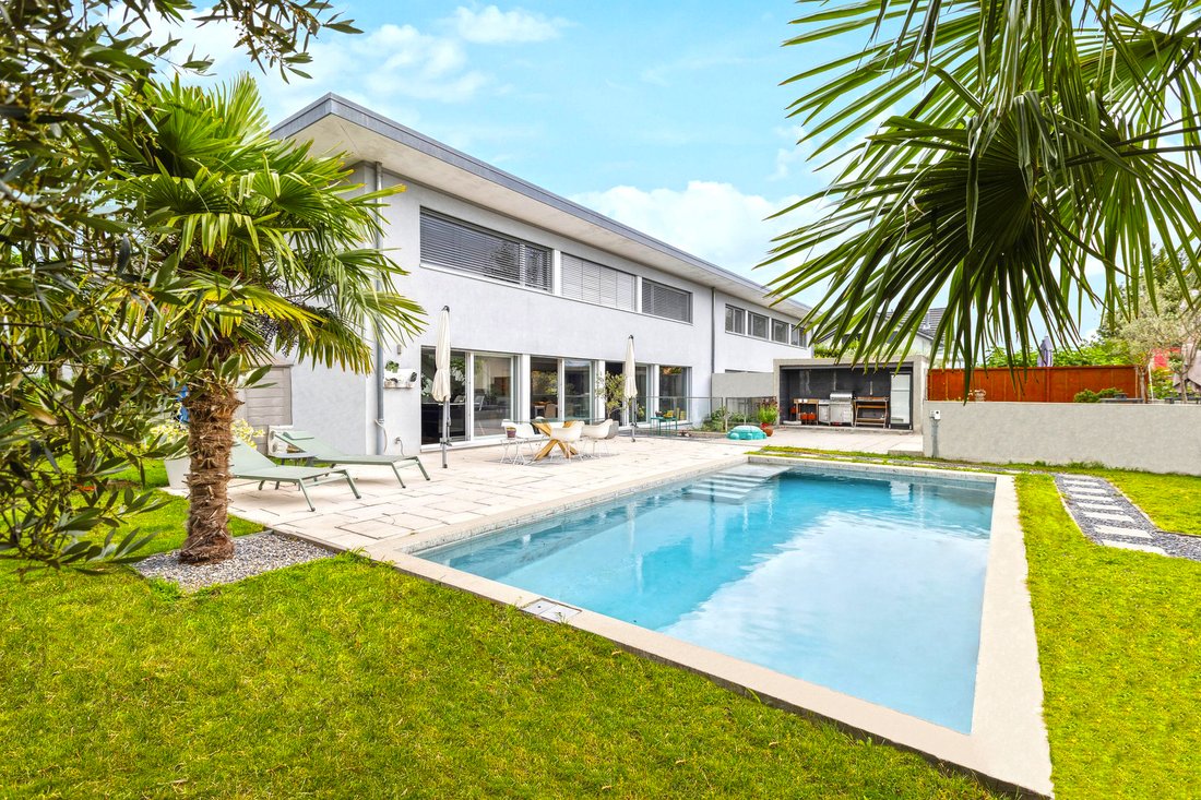 Elegant Contemporary Villa In The Heart Of In Vaud