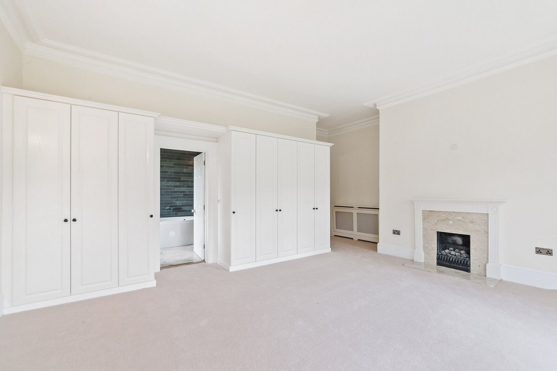 Apartment in Ascot, England 4 - 13371396