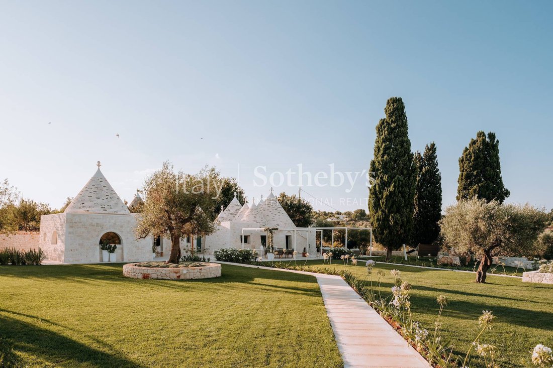 Farm Ranch in Cisternino, Apulia, Italy 5 - 13374067