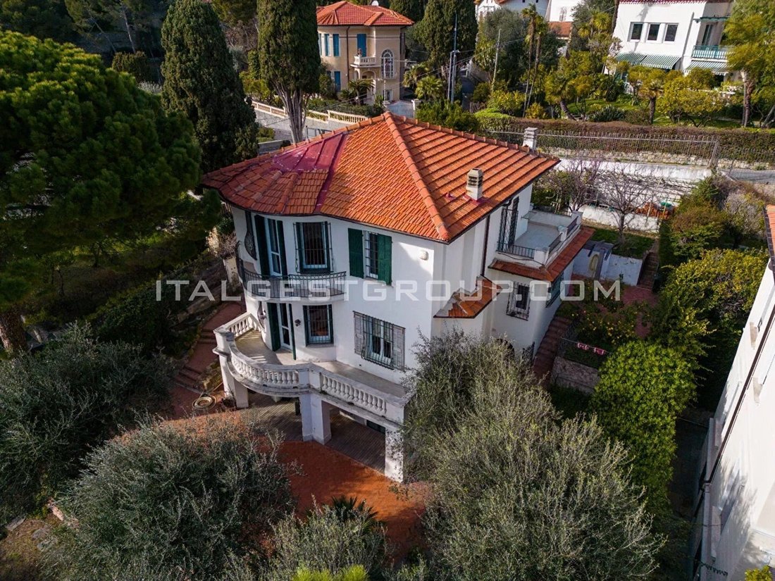 Villa Bordighera 8 Pièce(s) 281 M2 In Bordighera, Liguria, Italy For Sale (12609125)