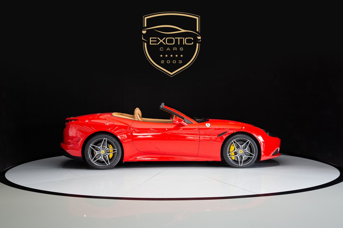 Cabriolet in Dubai, Dubai, United Arab Emirates 3 - 13378844