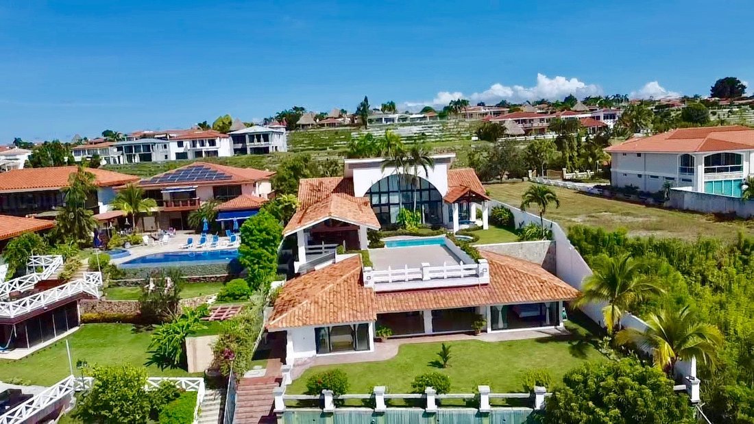 Villa in San Carlos District, Panama, Panama 2 - 13376419