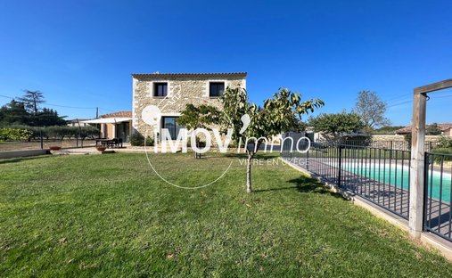 Villa in Saint-Quentin-la-Poterie, Occitania, France 1