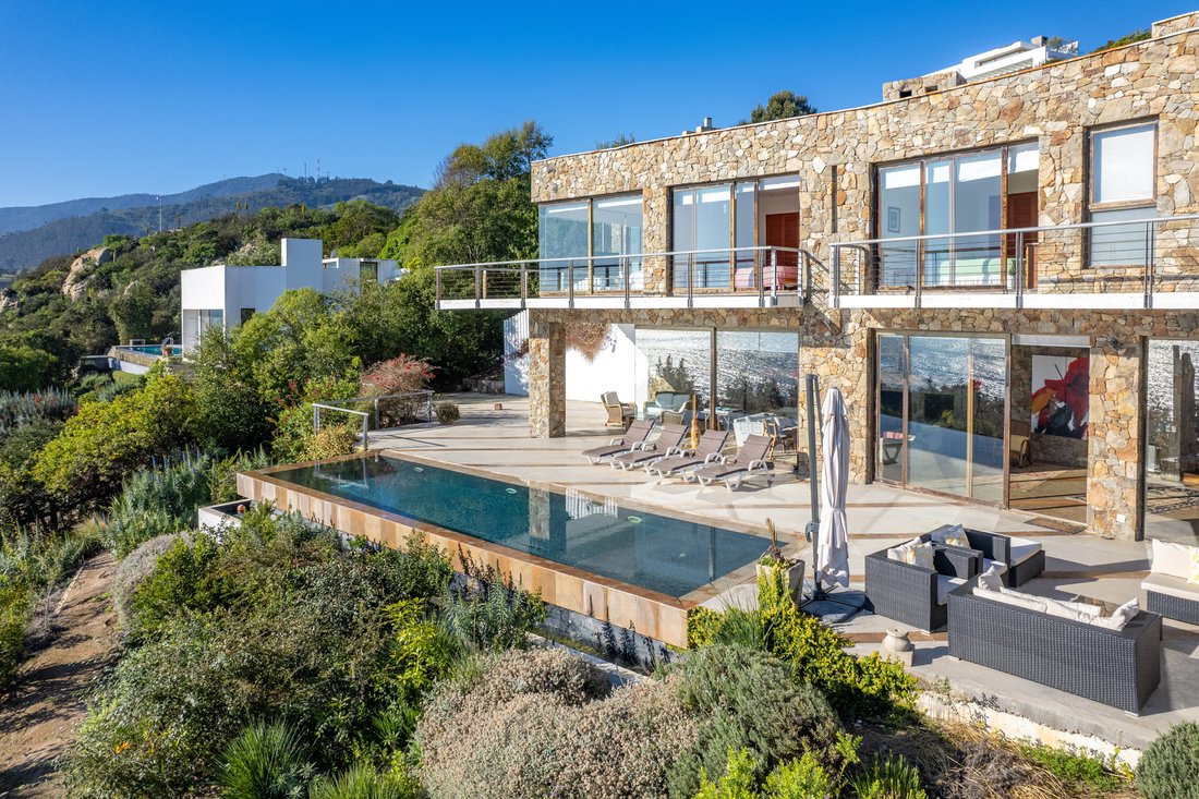 House In Fundo Zapallar Condominium With An In Zapallar, Valparaíso