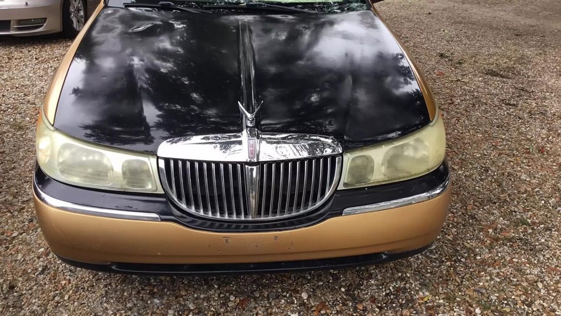 2002 Lincoln Town Car In Biloxi, Ms, United States For Sale (13377121)