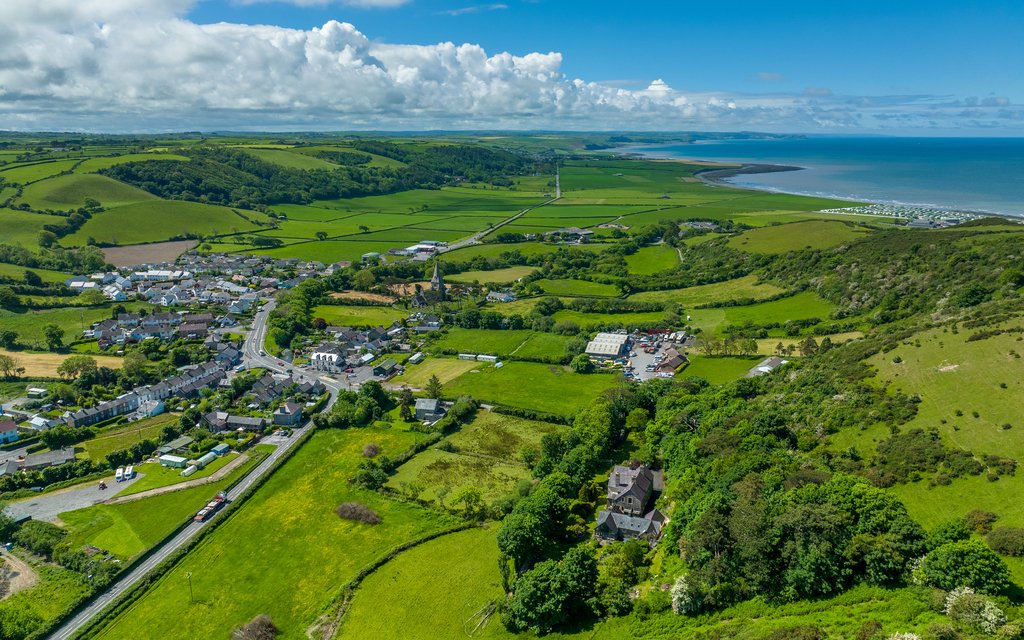 10 Bedroom Detached House For Sale In In Llanrhystud, Wales, United