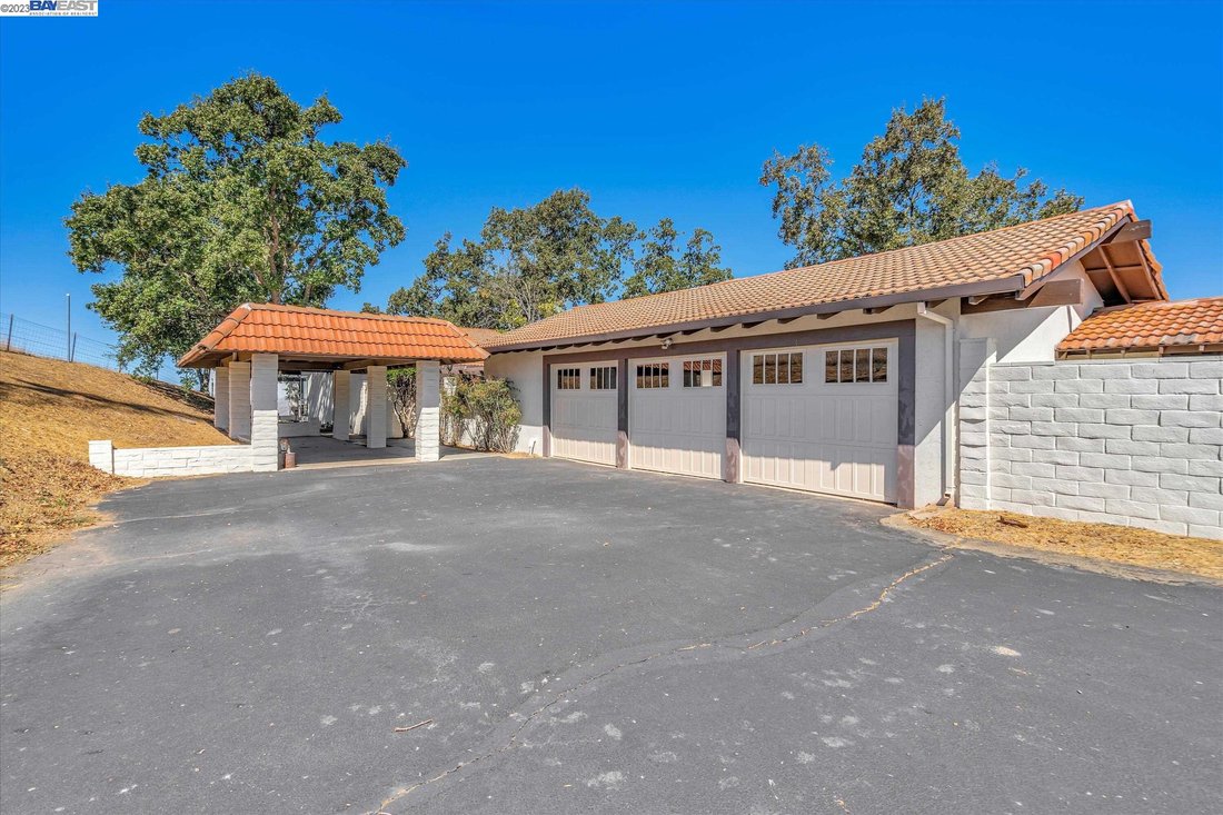 Beautiful Ranch Style Home In Sunol, California, United States For Sale