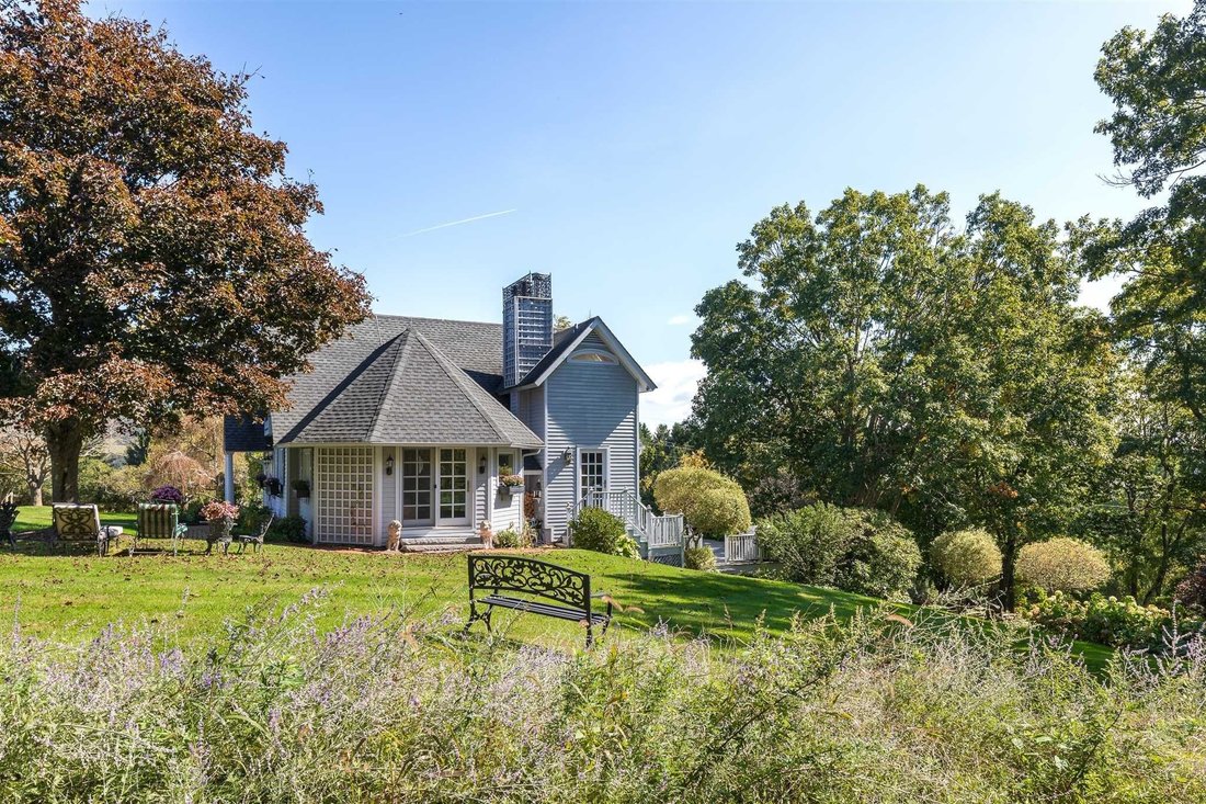 Highgrove Cottage Estate In Millerton, New York, United States For Sale