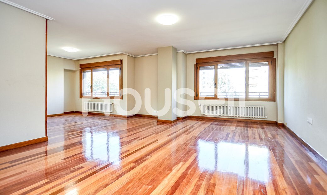 Flat Sale 212 M² (212 Sq Ft) Magdalena Kalea, 01008 Vitoria Gasteiz In