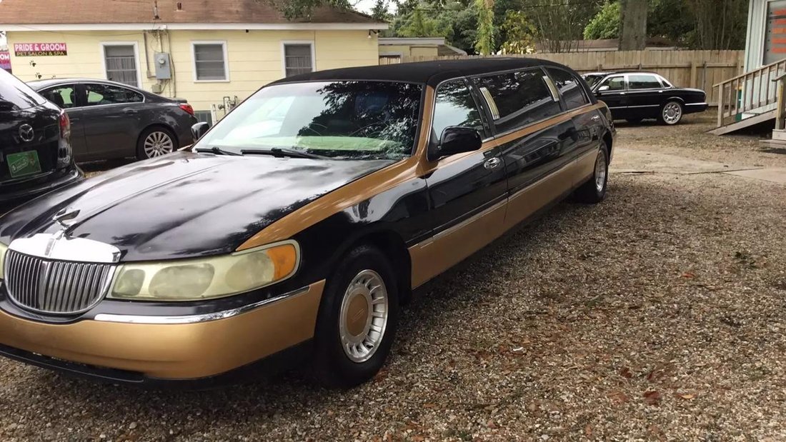 2002 Lincoln Town Car In Biloxi, Ms, United States For Sale (13377121)