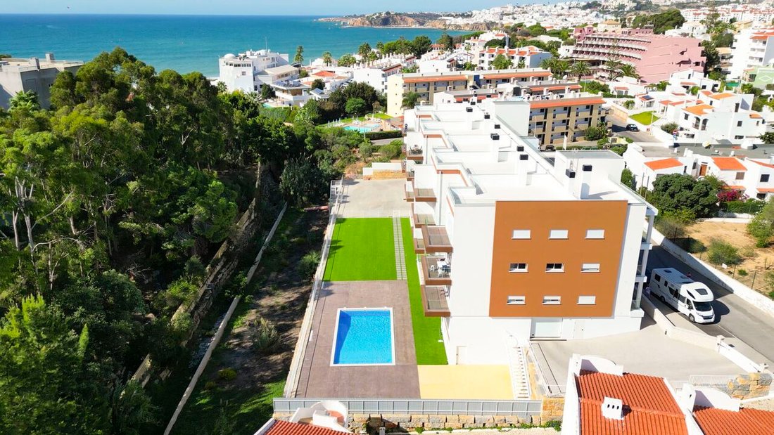 Apartment in Olhos de Agua, Algarve, Portugal 2 - 12856072