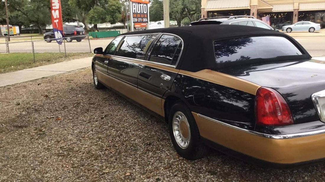 2002 Lincoln Town Car In Biloxi, Ms, United States For Sale (13377121)