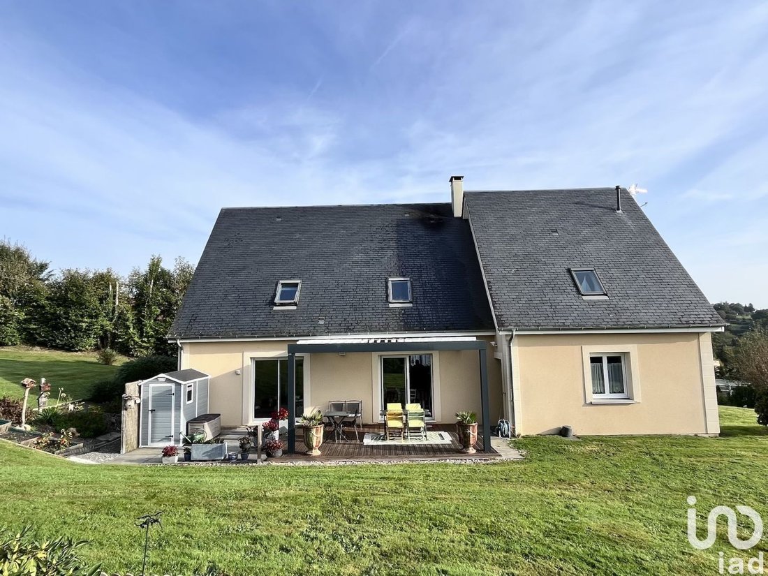 Vente Maison/Villa 8 Pièces In Pont L'évêque, Normandy, France For Sale