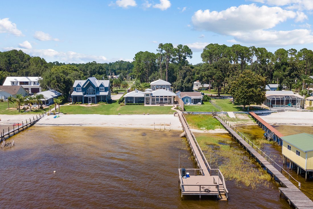 Ocklawaha In Ocklawaha, Florida, United States For Sale (13383775)