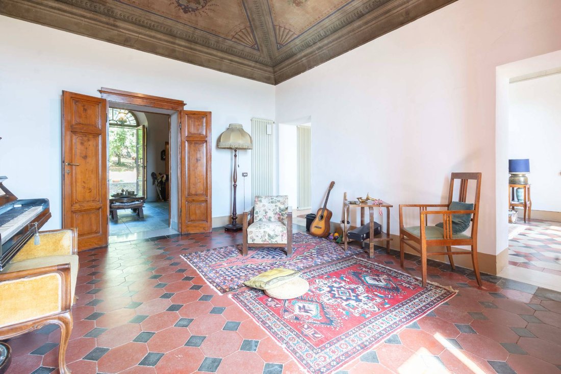 Villa in Pomarance, Tuscany, Italy 5 - 13384947