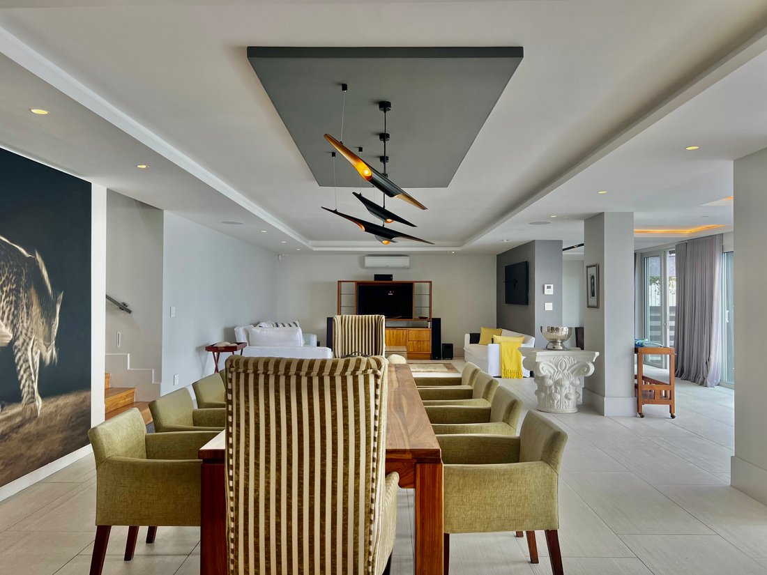 Apartment in Sea Point, Cape Town, South Africa 2 - 13384339