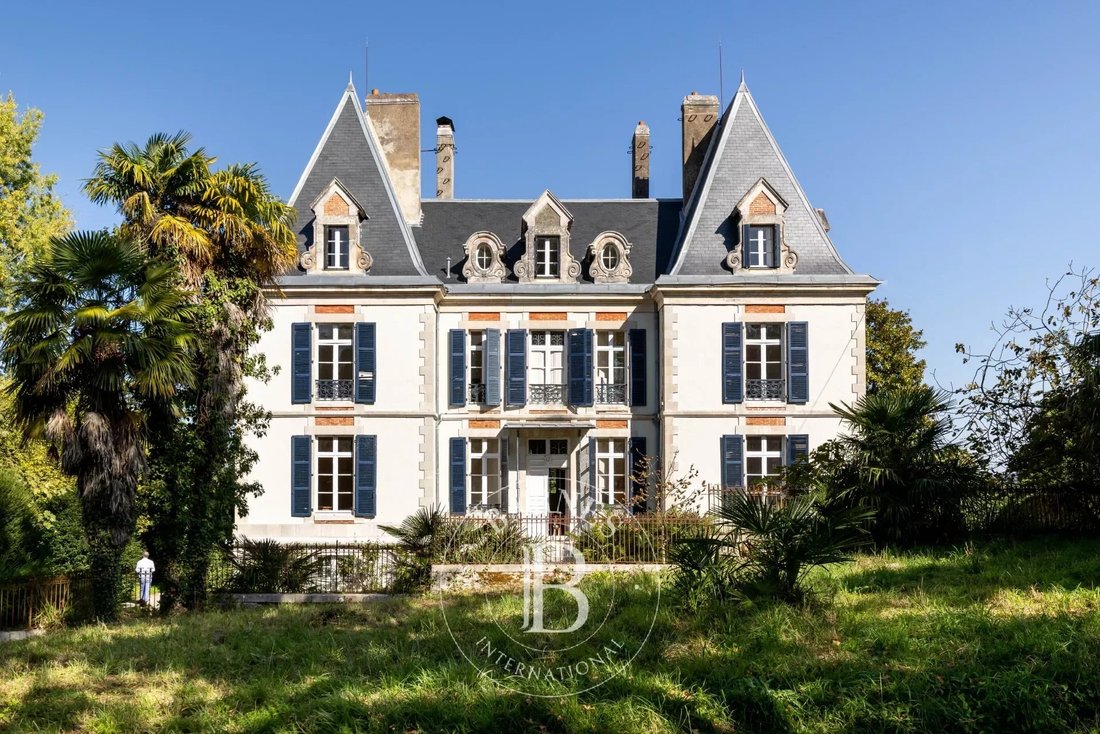 Lovely Napoléon Iii Manor House In Salies De Béarn, Nouvelle Aquitaine