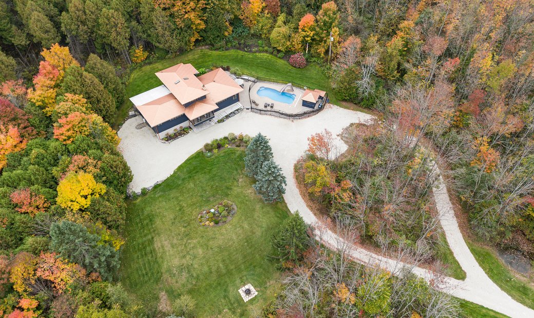 95 Acre Tranquil Oasis In Duntroon, Ontario, Canada For Sale (13385490)