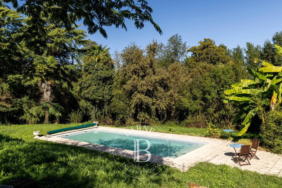 Lovely Napoléon Iii Manor House In Salies De Béarn, Nouvelle Aquitaine