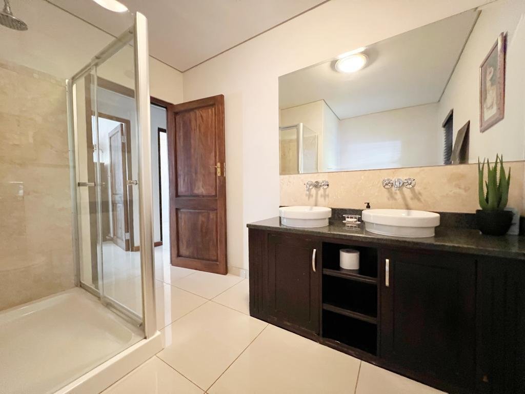 House in Stellenbosch, Western Cape, South Africa 5 - 13385909
