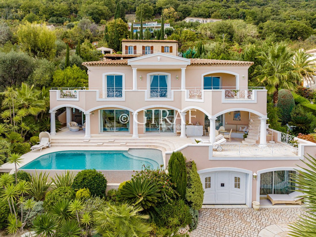 Villa in Tourrettes-sur-Loup, Provence-Alpes-Côte d'Azur, France 1 - 12439514