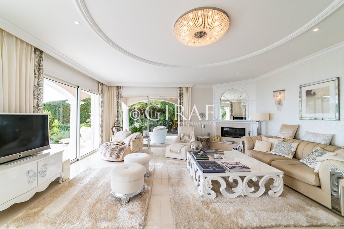 Villa in Tourrettes-sur-Loup, Provence-Alpes-Côte d'Azur, France 3 - 12439514
