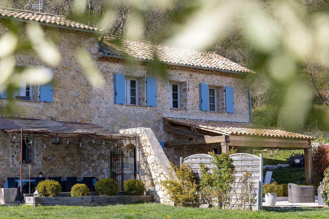 Villa in Tourrettes-sur-Loup, Provence-Alpes-Côte d'Azur, France 2 - 12409419