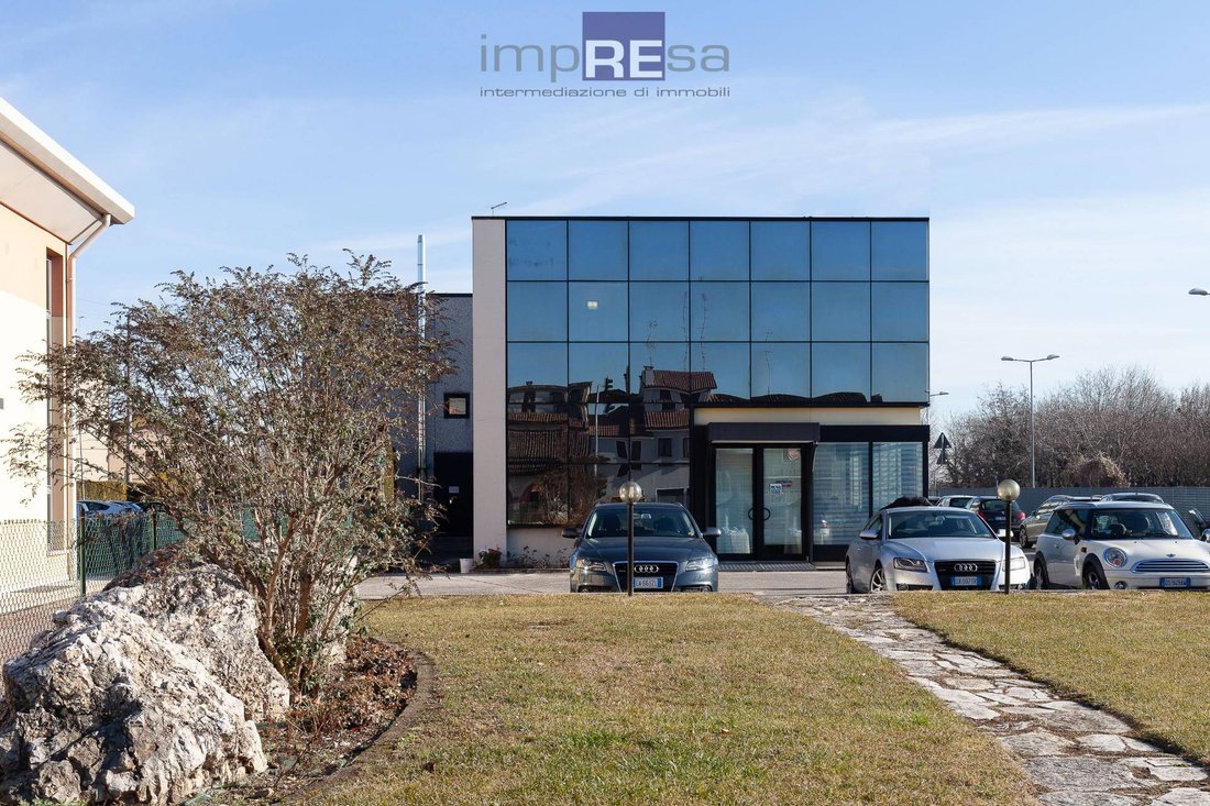 Villorba, Veneto, Italy 2 - 13390012