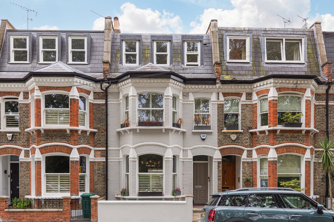 5 Bedroom Terraced House For Sale In London In London, England, United Kingdom For Sale (13387713)