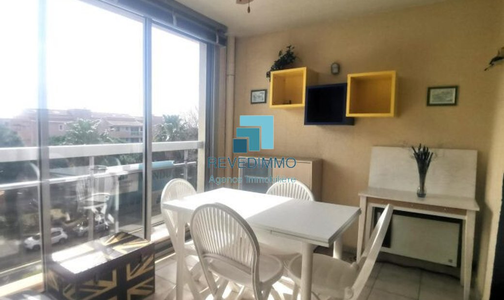 Fréjus Apartment In Fréjus, Provence Alpes Côte D'azur, France For Sale