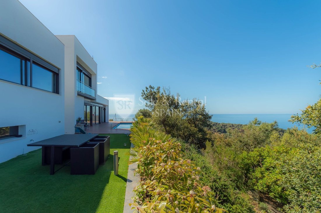 Chalet in Lloret de Mar, Catalonia, Spain 1 - 13386236