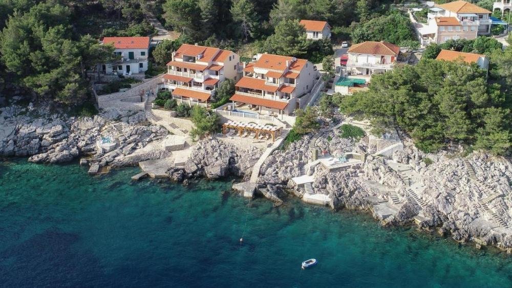 Villa in Gradski kotar Stari grad, Korcula, Dubrovnik-Neretva County 2 - 13386998