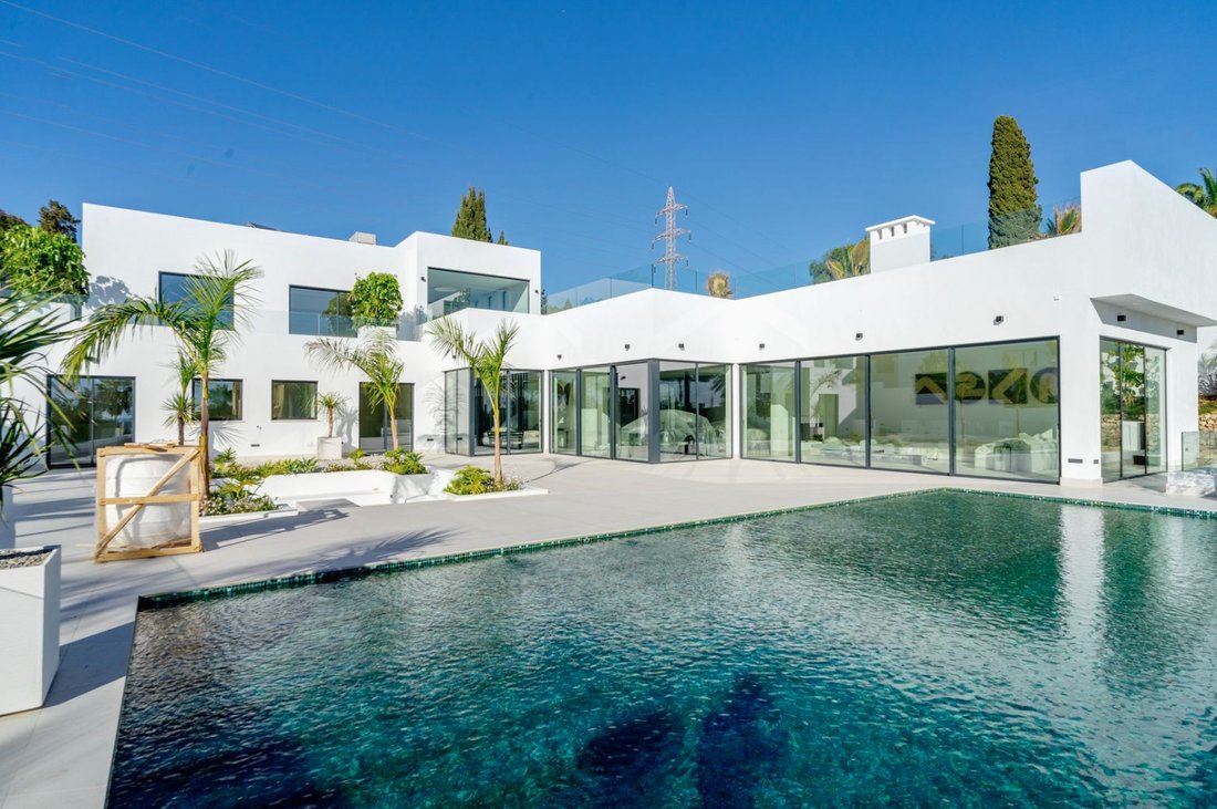Villa in Marbella, Andalusia, Spain 1 - 13391190