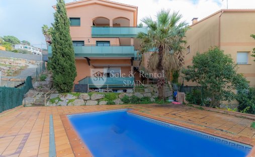 Chalet in Lloret de Mar, Katalonien, Spanien 1